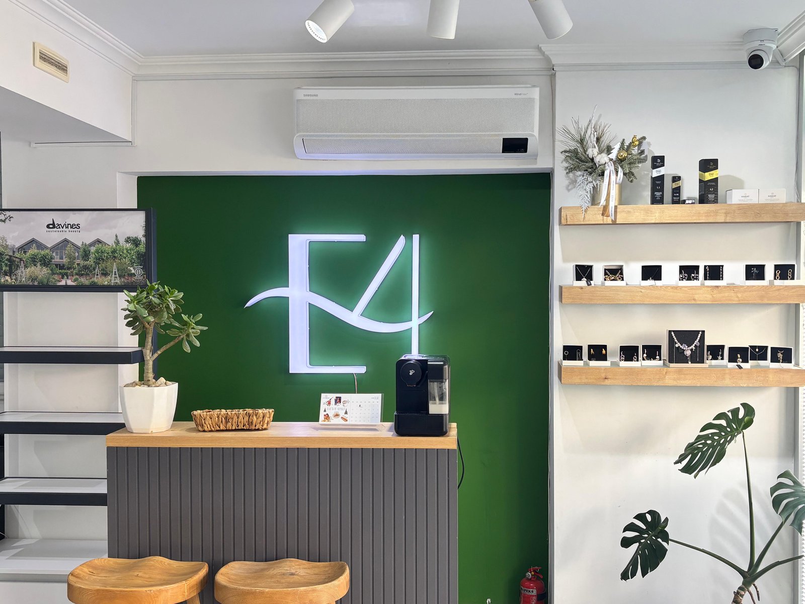 E4 Hair Beauty